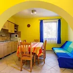 Apartamento Jokai By Interhome Balatonszarszo