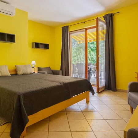 Jokai By Interhome * Балатонсарсо