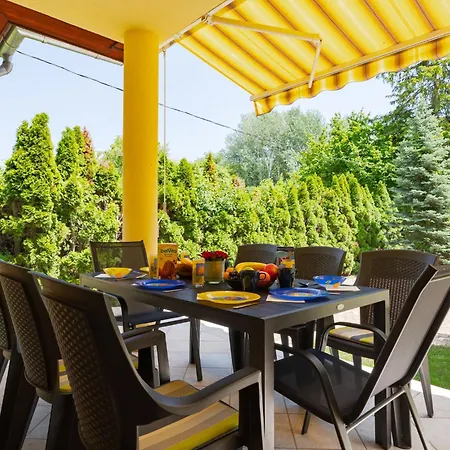 Jokai By Interhome *